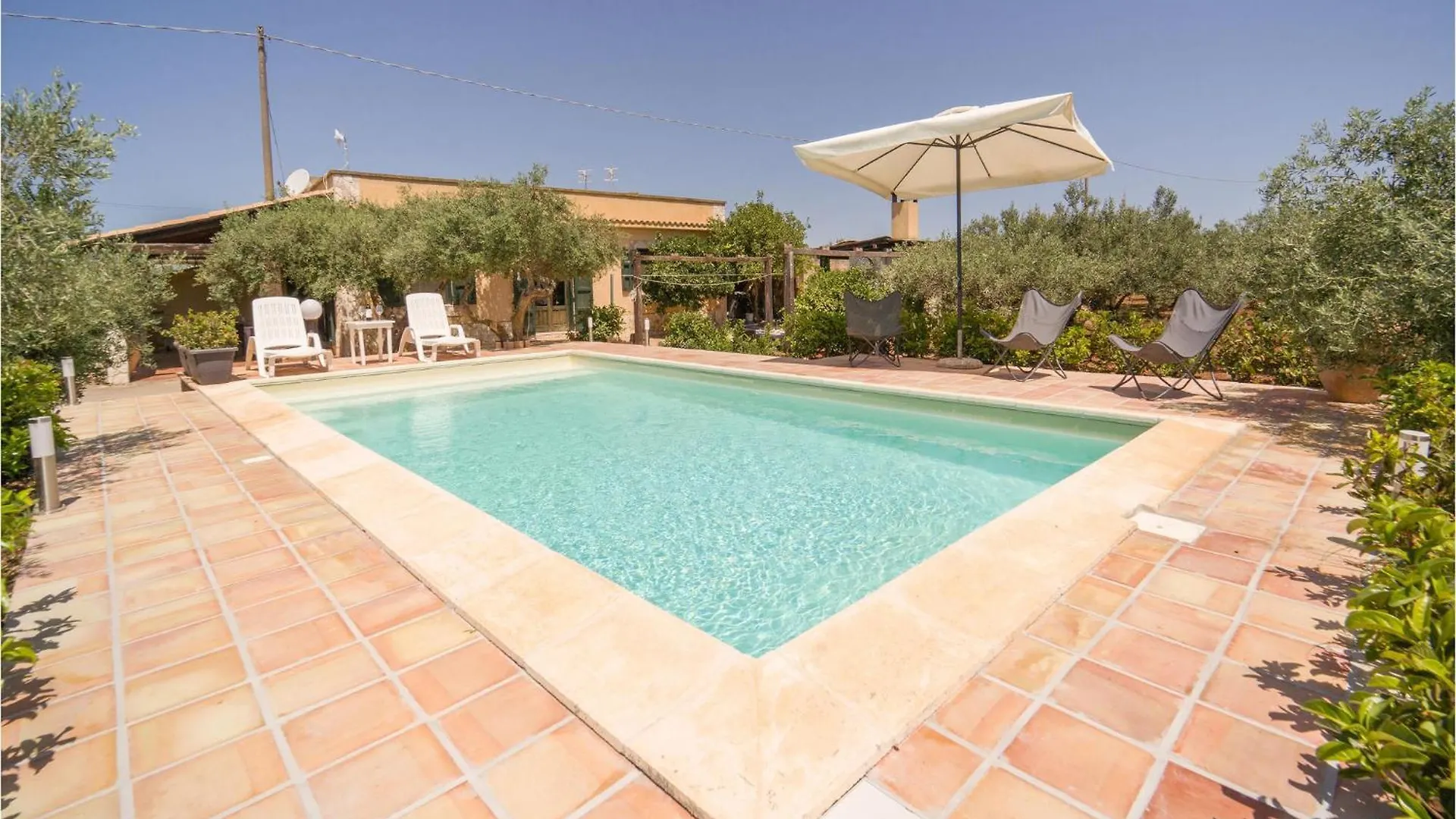 Holiday home 3 Bedroom Nice Home In Menfi