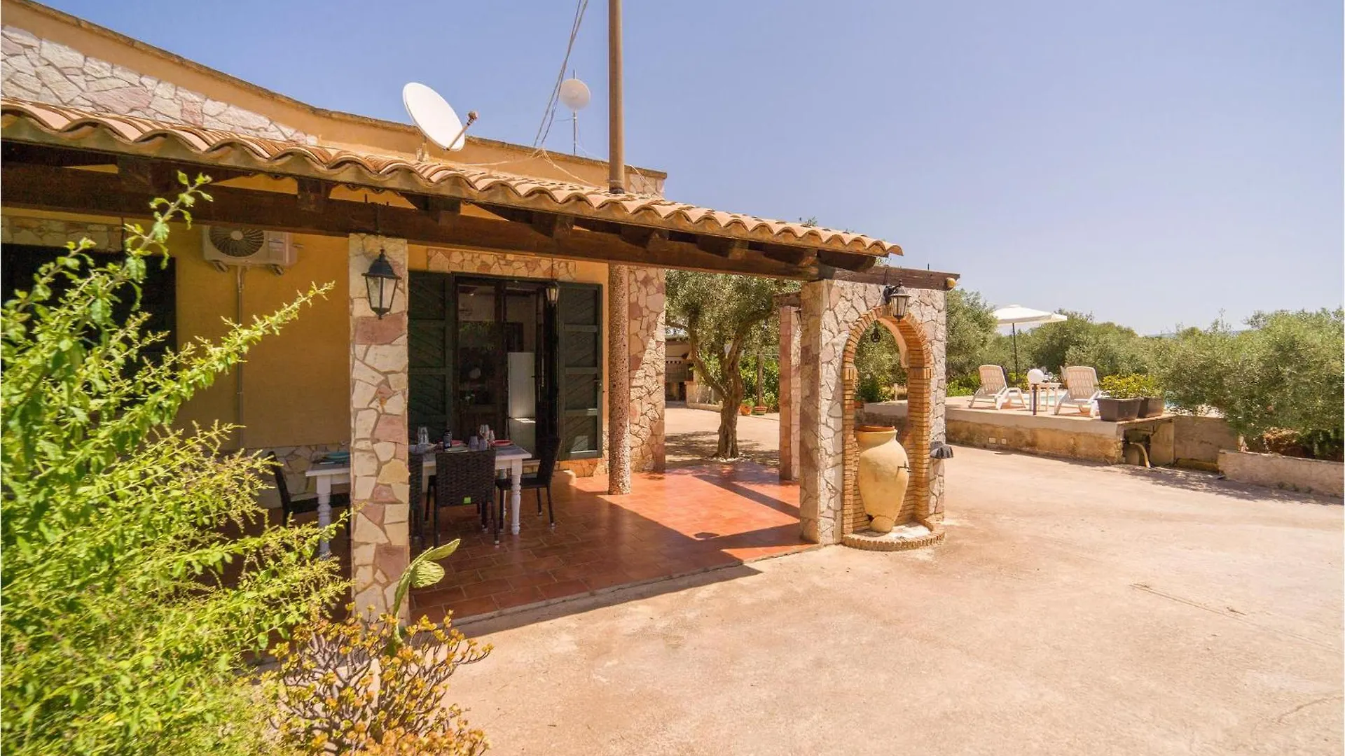 3 Bedroom Nice Home In Menfi Holiday home