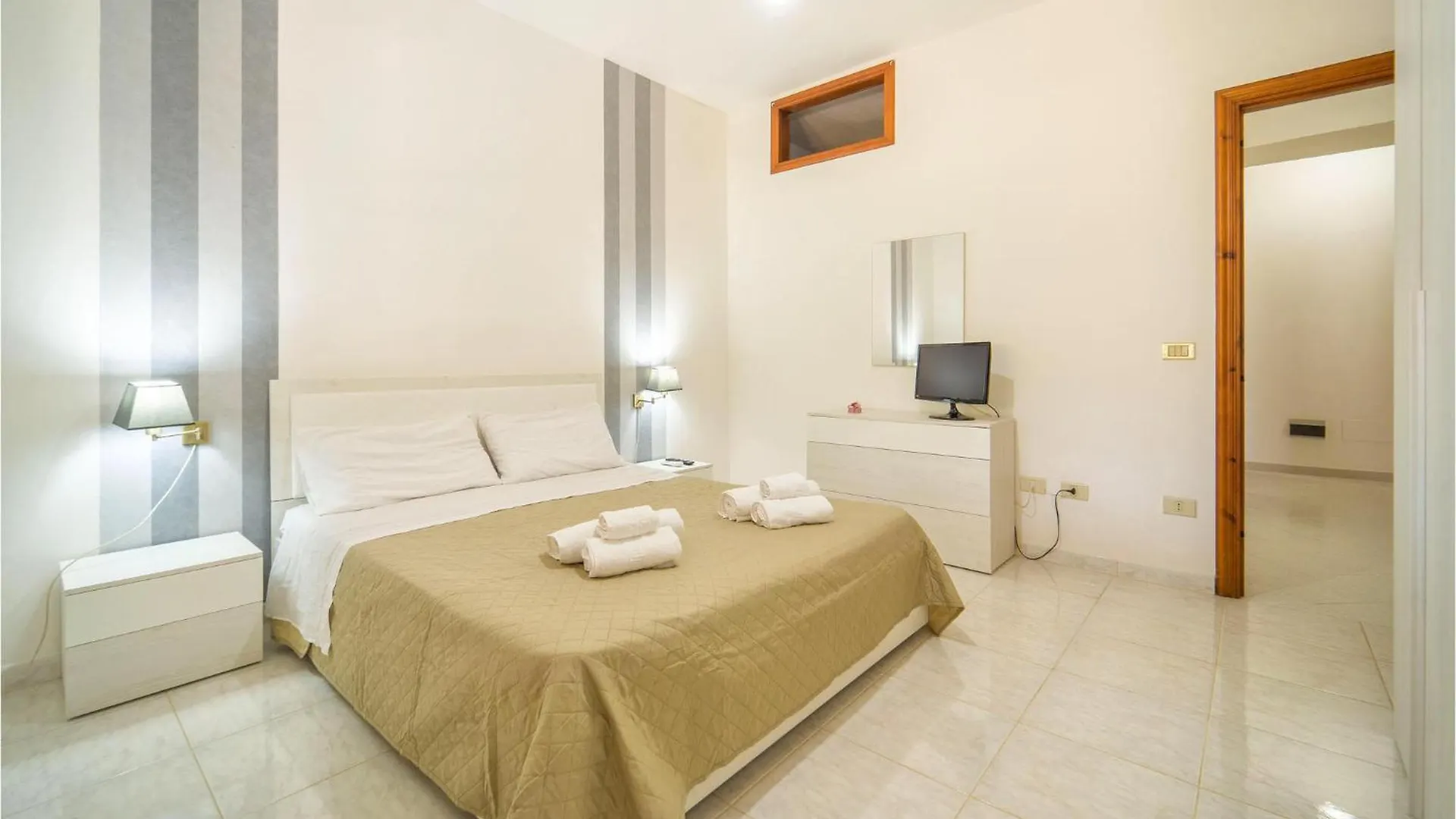 3 Bedroom Nice Home In Menfi 0*,